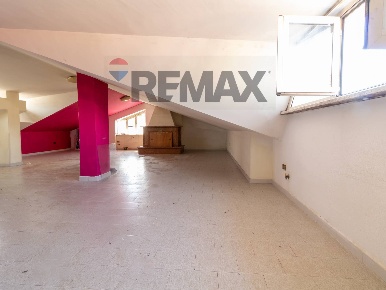 Foto Attico in Via Piemonte 24, Guidonia Montecelio Villalba di 70 m²