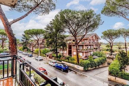 Foto Appartamento in Via Pupinia, Roma Torre Gaia di 65 m² con 3 locali