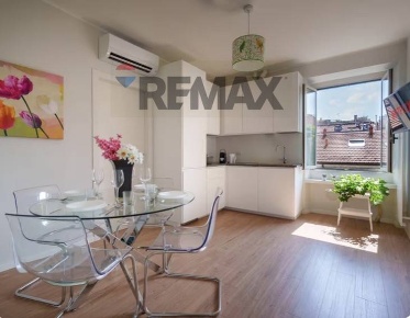 Foto Appartamento in via Savona 17, Milano Solari di 60 m² con 2 locali