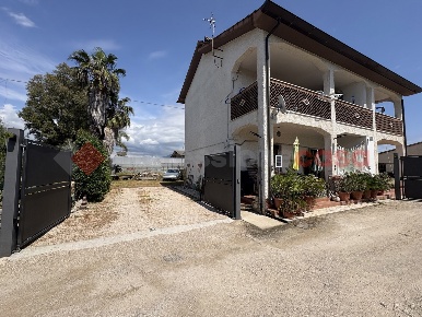Foto Villa unifamiliare in Via GUARDIOLA 53, Terracina Borgo Hermada