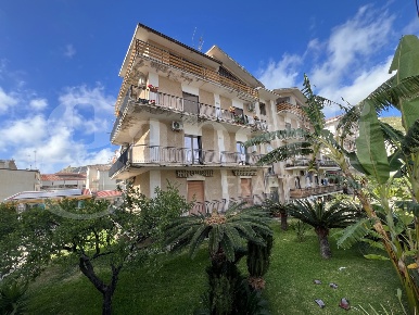 Foto Appartamento in Via LAVA GAENZA 22, Amantea Centro di 98 m² in vendita