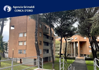 Foto Appartamento in Via Gallicano nel Lazio 1, Roma Ottavia di 86 m²
