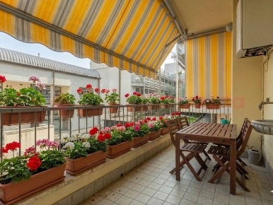 Foto Appartamento in WATT, Milano Barona di 95 m² con 3 locali in vendita