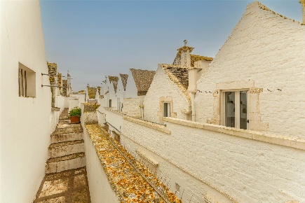 Foto Appartamento in VIA APRILE, Locorotondo di 182 m² con 6 locali