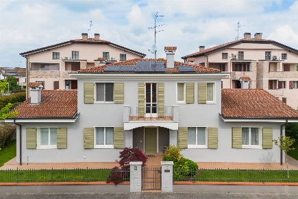 Foto Casa indipendente a Borgo Virgilio Cerese di 262 m² con 6 locali