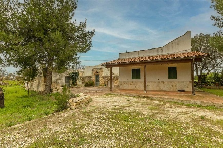 Foto Villa unifamiliare in CONTRADA ACQUARELLA, Ostuni di 74 m² in vendita