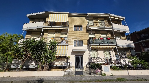 Foto Appartamento in via cinelli 18, Livorno Antignano - Banditella