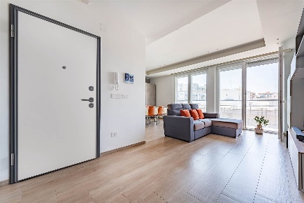 Foto Appartamento in via alcide de gasperi, Monopoli Centro di 130 m²