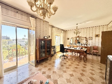 Foto Appartamento in Via Vitaliano brancati  11, Giarre Centro di 152 m²