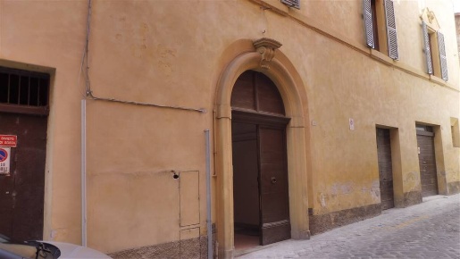Foto Appartamento a San Severino Marche Centro di 310 m² con 8 locali