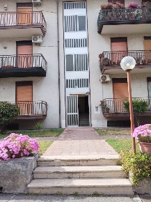 Foto Appartamento in Via Stazione 1, Mascali Centro di 115 m² con 4 locali