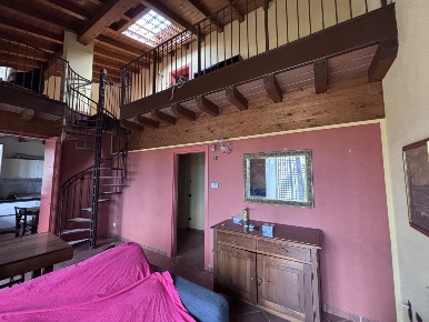 Foto Villa bifamiliare in Via Isonzo, Cadeo Roveleto di 145 m² con 9 locali