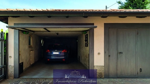 Foto Posti auto in Via Vincenzo Bellini, Firenze di 20 m² con 1 locali