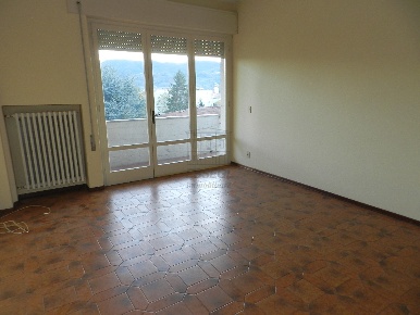 Foto Appartamento in Via Silvio Ferri 135, Lucca Sant'Anna di 110 m²