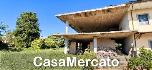Foto Appartamento in Via dei Monti, Rocca di Papa Centro di 180 m²
