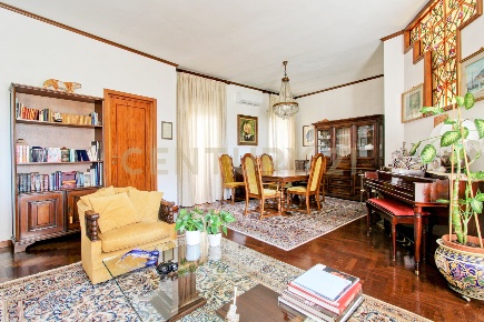Foto Appartamento in Via Manlio di Veroli 6, Roma Nuovo Salario di 166 m²