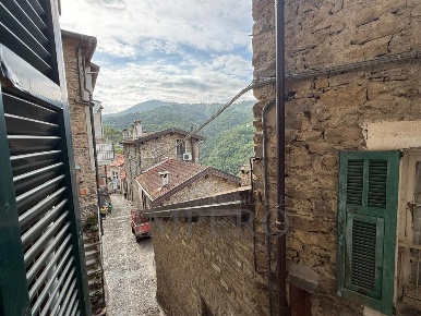 Foto Appartamento in Via Roma 7, Apricale Centro di 74 m² con 2 locali