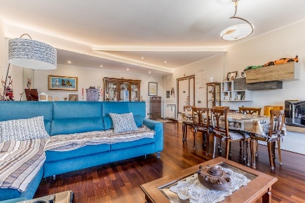Foto Appartamento in Via Filogaso, Roma di 160 m² con 4 locali in vendita