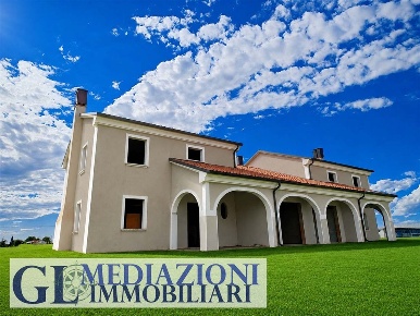 Foto Villa bifamiliare a Scorzè di 160 m² con 5 locali in vendita