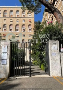Foto Appartamento in Via Cristoforo Colombo, Roma Garbatella di 82 m²