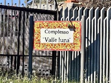 Foto Villa unifamiliare a Messina Ganzirri di 330 m² con 9 locali