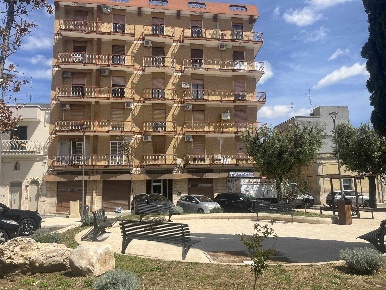 Foto Appartamento a Adelfia di 90 m² con 3 locali in vendita
