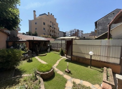 Foto Appartamento a Legnano Piscina, Parco Castello di 100 m² con 3 locali