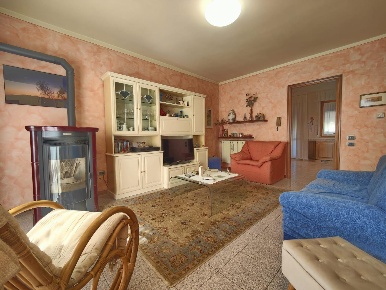 Foto Casa indipendente a Fucecchio Centro di 150 m² con 7 locali in vendita