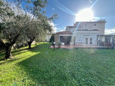 Foto Villa a schiera a Cascina Titignano - Visignano di 166 m² con 7 locali