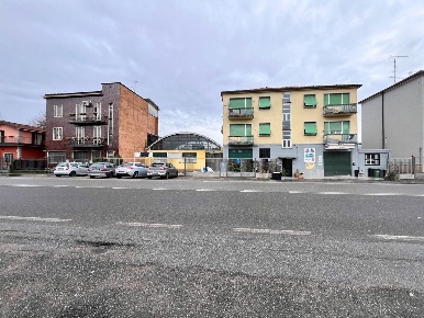 Foto Appartamento a Rozzano Centro di 189 m² con 5 locali in vendita
