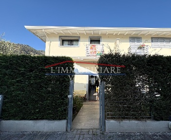 Foto Villa a schiera a Massa Centro di 100 m² con 4 locali in vendita