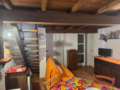 Foto Case indipendenti a San Giuliano Terme Centro di 50 m² con 2 locali