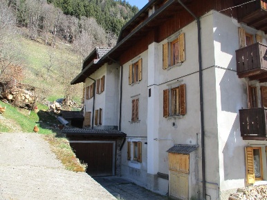 Foto Appartamento a Vilminore di Scalve di 102 m² con 4 locali in vendita