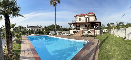 Foto Villa unifamiliare in via Masseria Vecchia 108, Giugliano in Campania