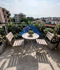 Foto Appartamento in Via Carlo Rota, Monza Regina Pacis - Borsa di 100 m²