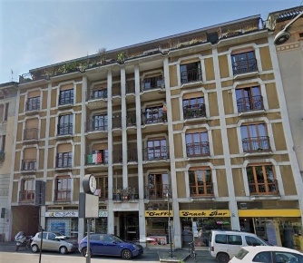 Foto Appartamento in Via Dante, Cremona Centro di 153 m² con 4 locali