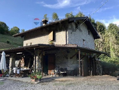 Foto Casa indipendente in via Nenville SNC, Irma di 162 m² con 3 locali