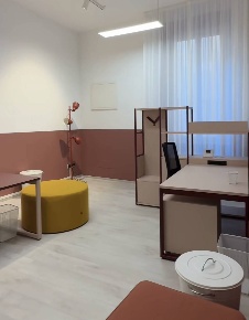 Foto Locale commerciale in Via Vittorio Veneto, Lucca di 20 m² con 1 locali