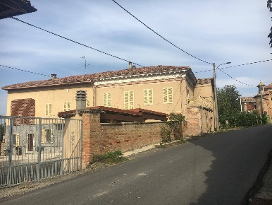 Foto Rustico in via casa Paletti 5, Alfiano Natta di 300 m² con 10 locali