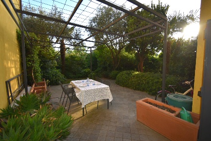 Foto Appartamento in Via Dante 9, Bernareggio di 94 m² con 3 locali