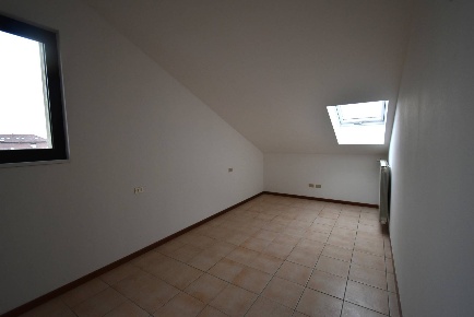 Foto Appartamento in via Resegone 4, Sulbiate Centro di 59 m² con 2 locali