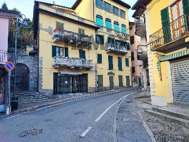 Foto Appartamento in Domenico De Bernardi 1, Besozzo Centro di 65 m²