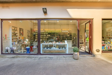 Foto Negozio a Bergamo Centro di 60 m² con 2 locali in affitto