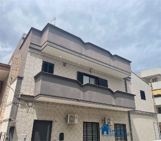 Foto Casa indipendente a Capurso di 110 m² con 6 locali in vendita