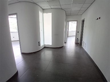 Foto Ufficio in Via Nuova Poggioreale, Napoli Arenaccia di 90 m² in affitto
