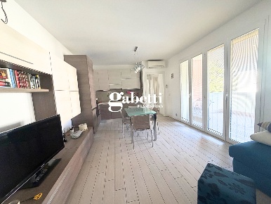 Foto Appartamento a Riccione Paese di 78 m² con 3 locali in vendita