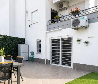 Foto Appartamento in Dronero, Fiumicino Le Vignole - Aeroporto di 130 m²