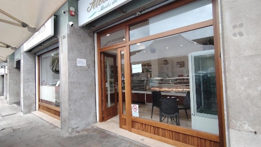 Foto Bar in Via Sampolo 84, Palermo Libertà - Villabianca di 85 m²