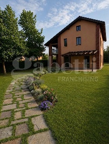 Foto Appartamento a Rozzano di 103 m² con 3 locali in vendita