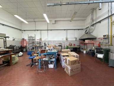 Foto Laboratorio a Arezzo Pescaiola di 187 m² con 2 locali in affitto